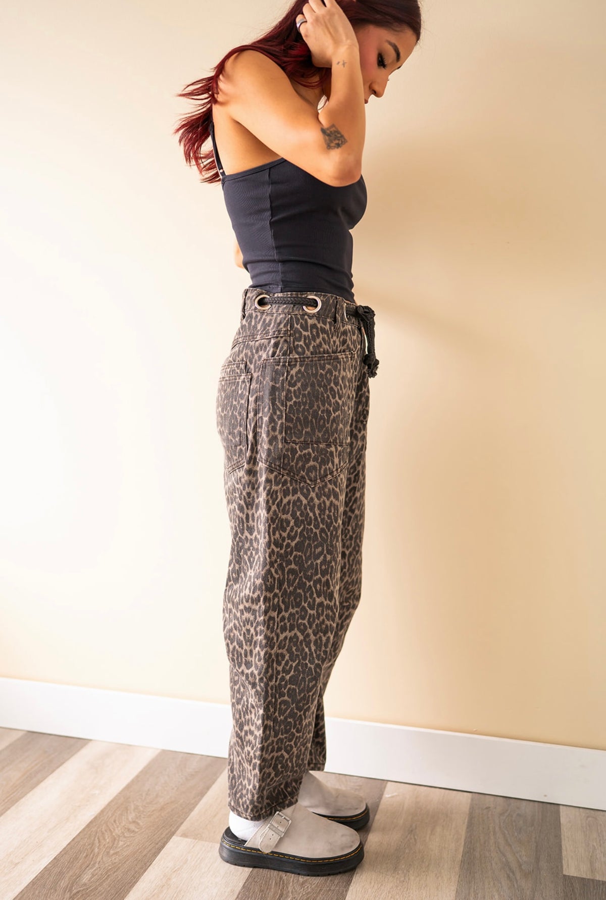 Vervet Wild Side Barrel Jeans