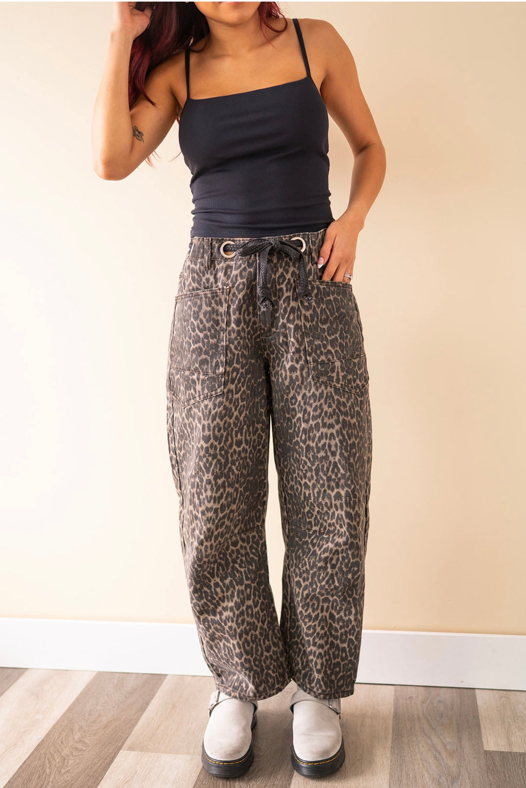 Vervet Wild Side Barrel Jeans