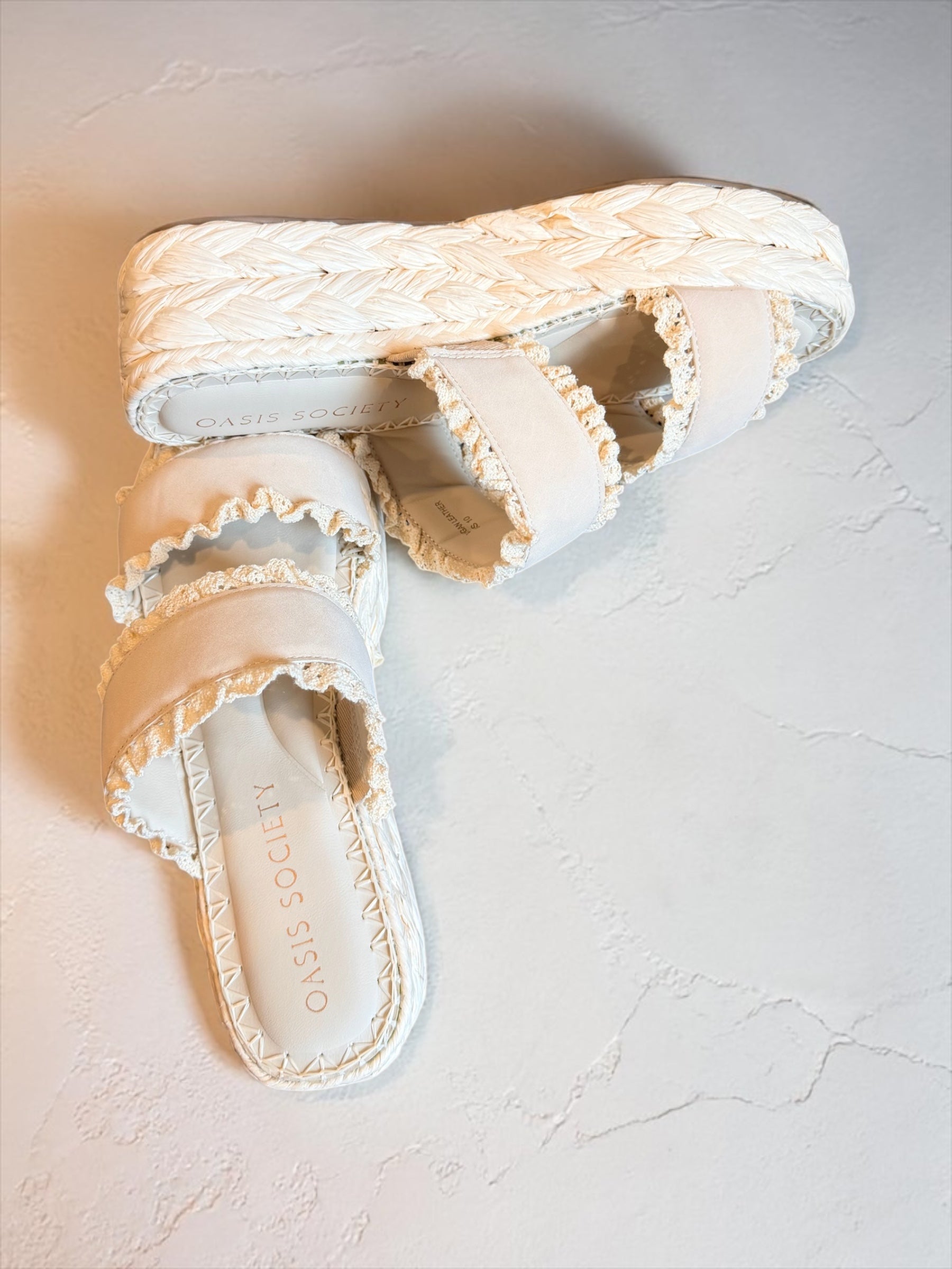 Polly Ruffle Platform Slide on sandal